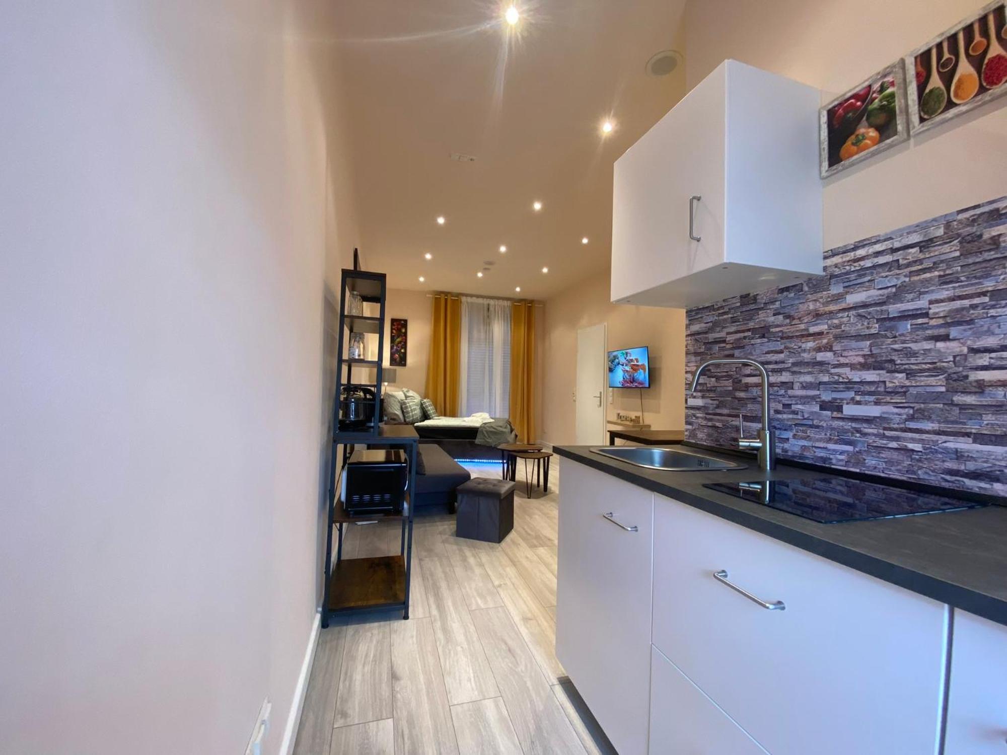 Subway Apartment โคเบลนซ์ ภายนอก รูปภาพ